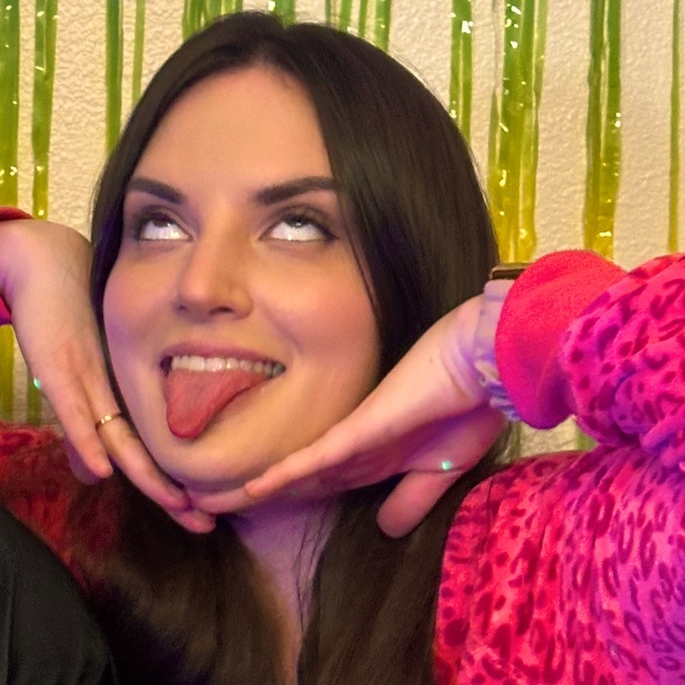 Meet your Posher, Olivia